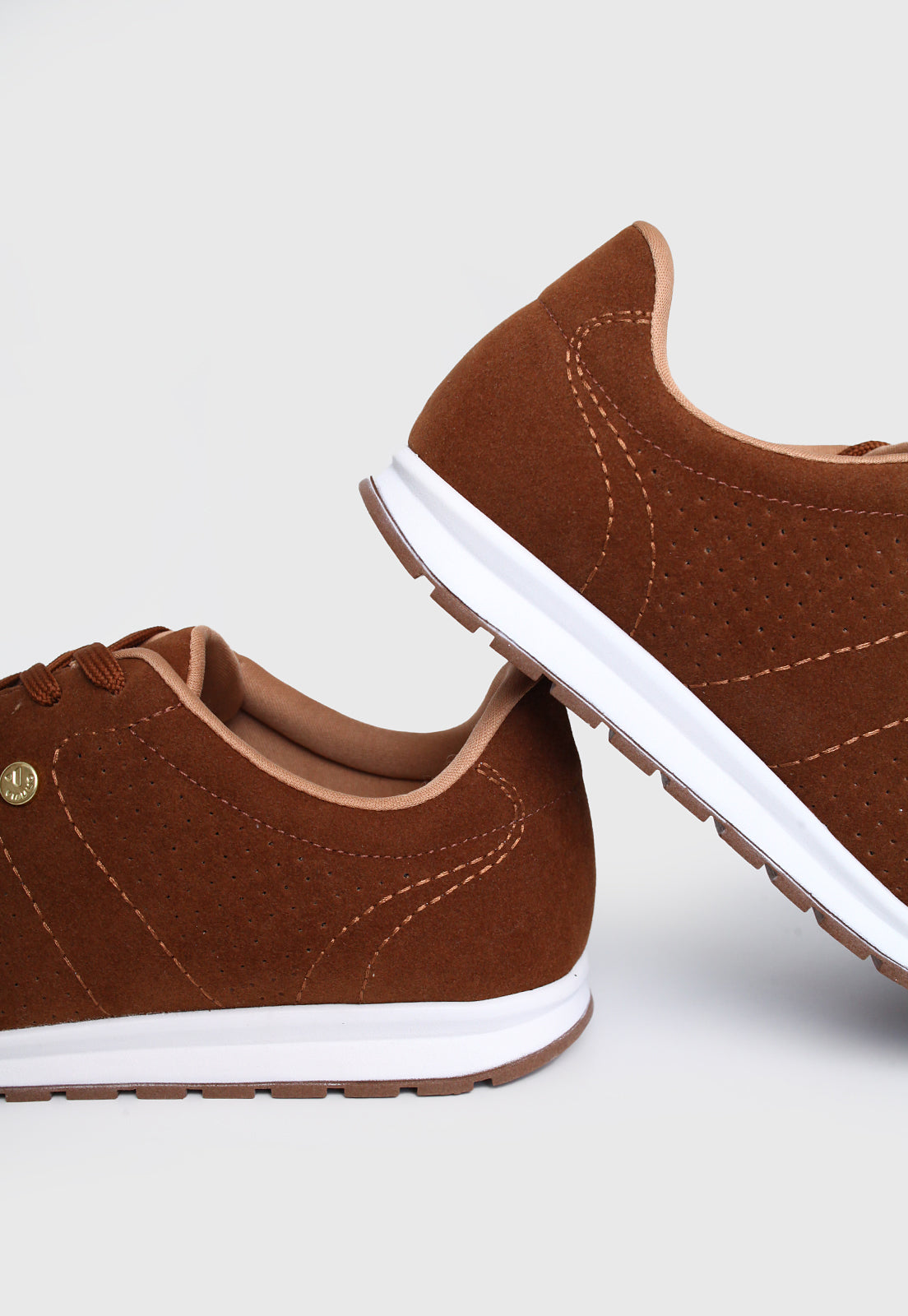 Tenis 701001 Camurça Caramelo