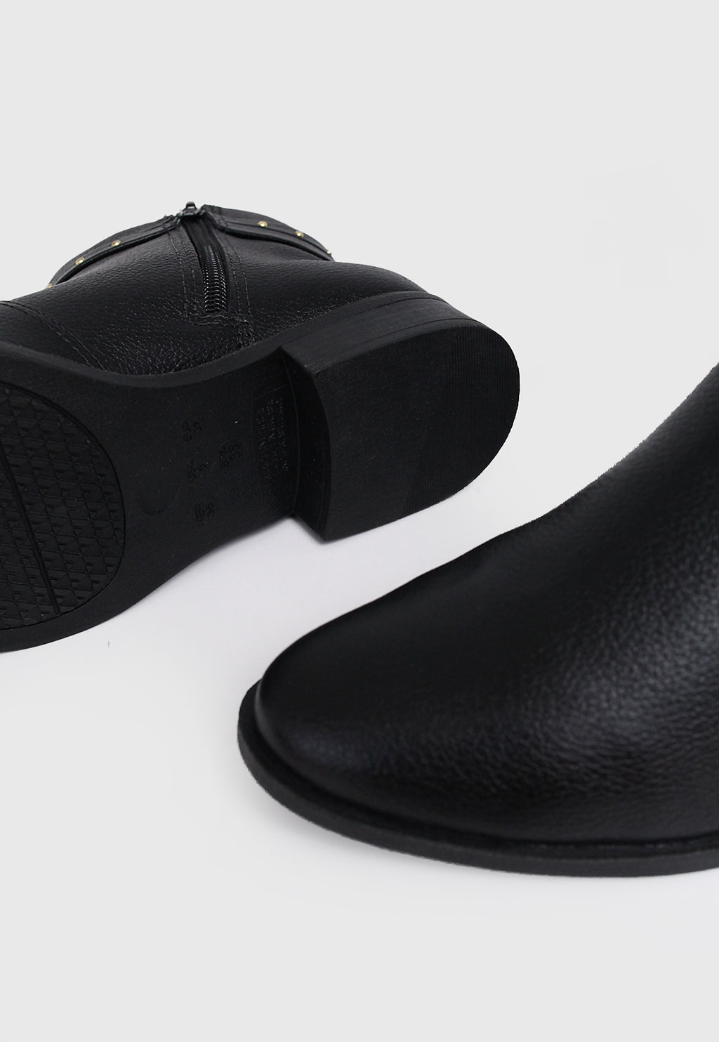Bota Cano Curto 708041 Couro Preto