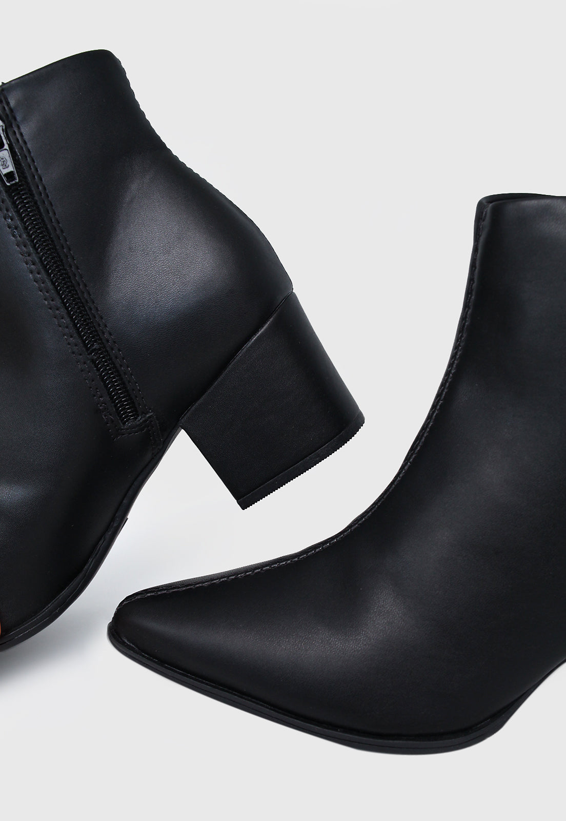 Bota Cano Curto 828002 Mestiço Preto