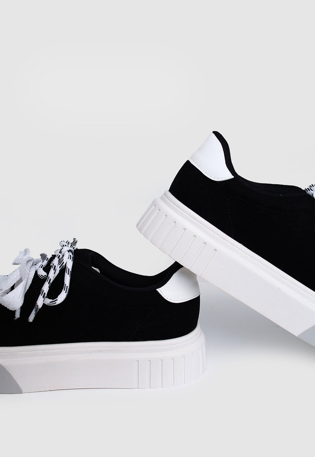 Tenis 850015 Camurça Preto