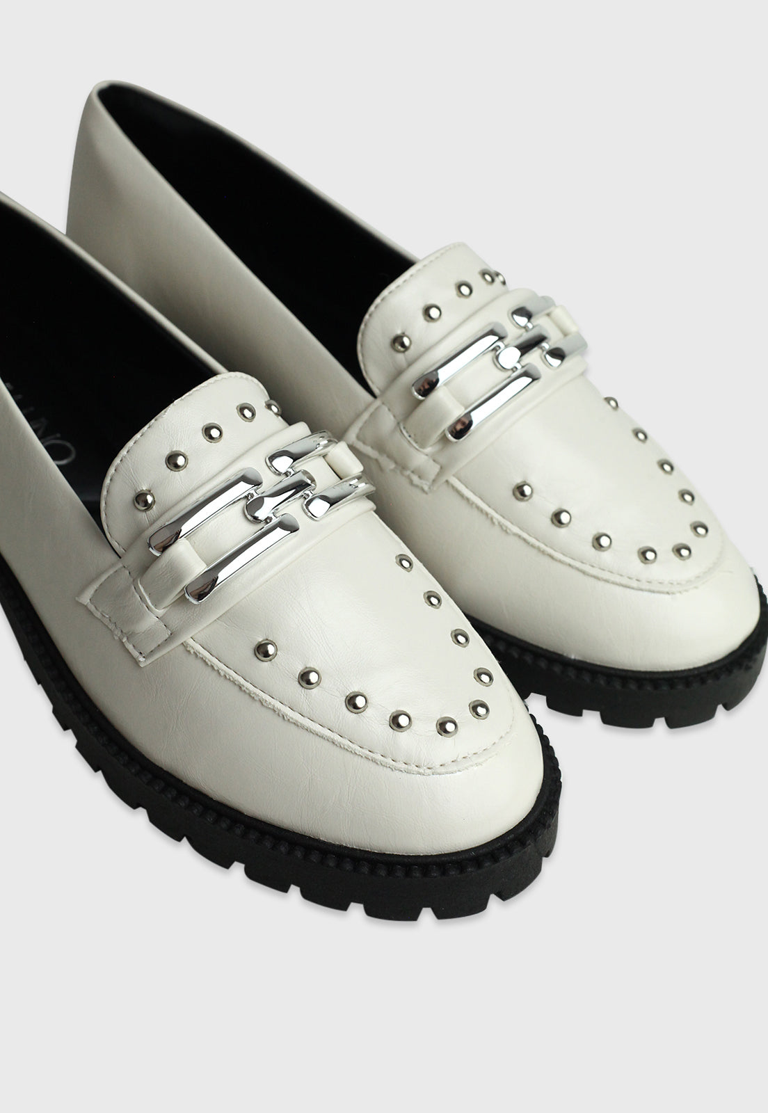 Loafer 868047 Polish Off White