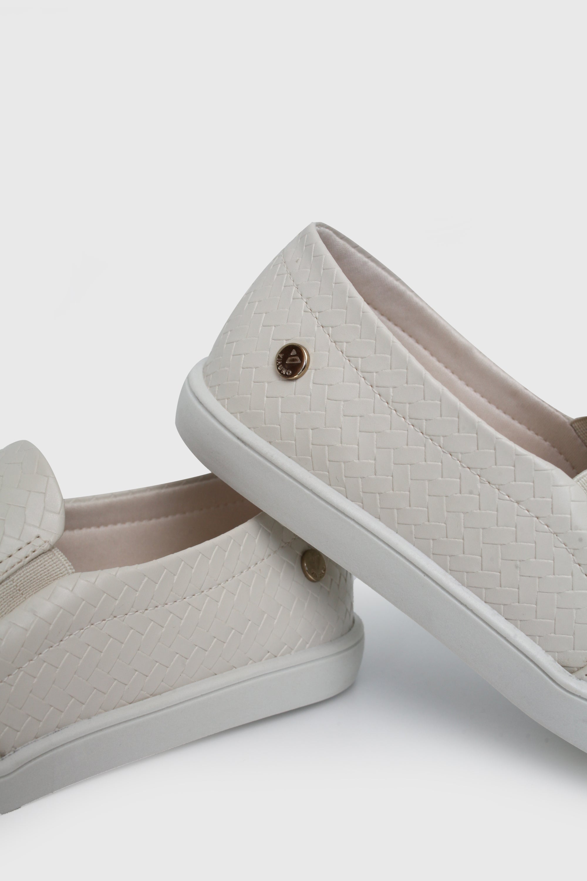 Tenis 930001 Mestiço Off White