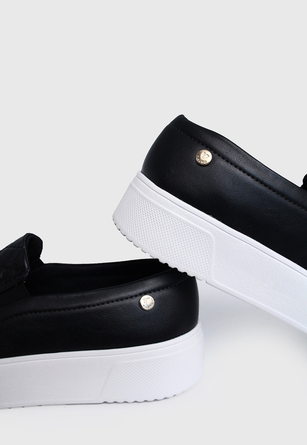 Tenis 945001 Mestiço Preto