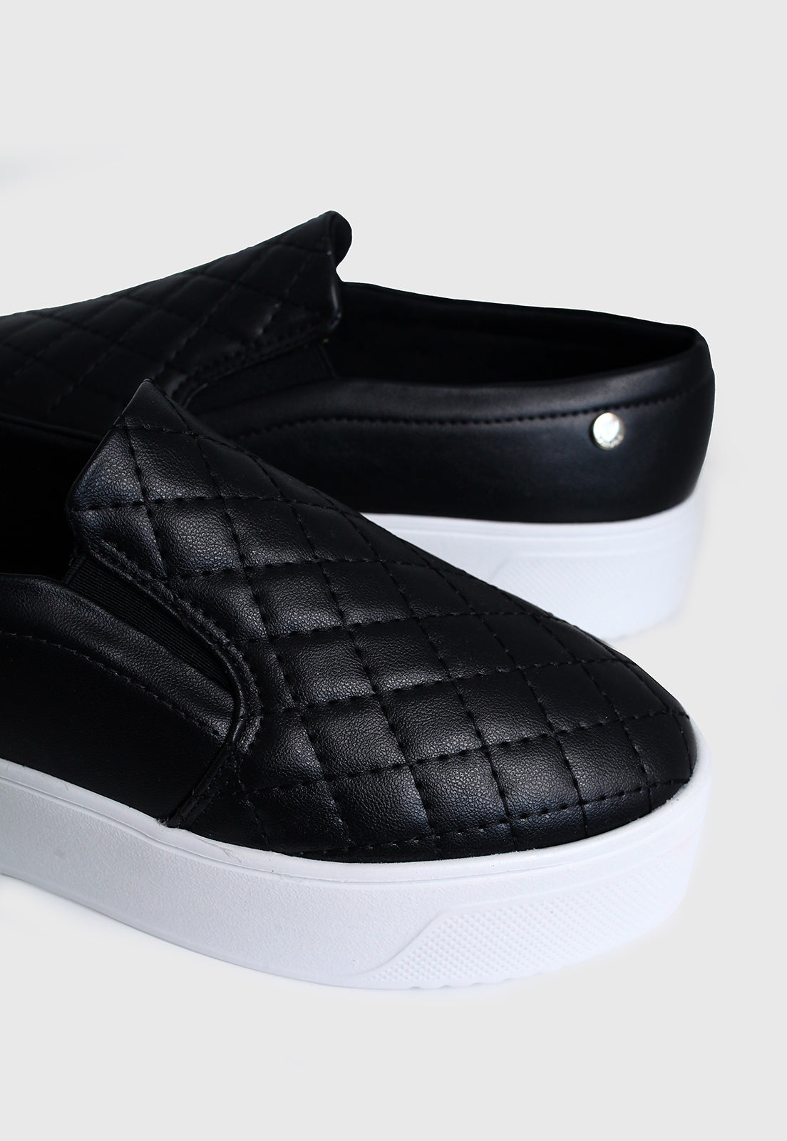 Tenis 945001 Mestiço Preto