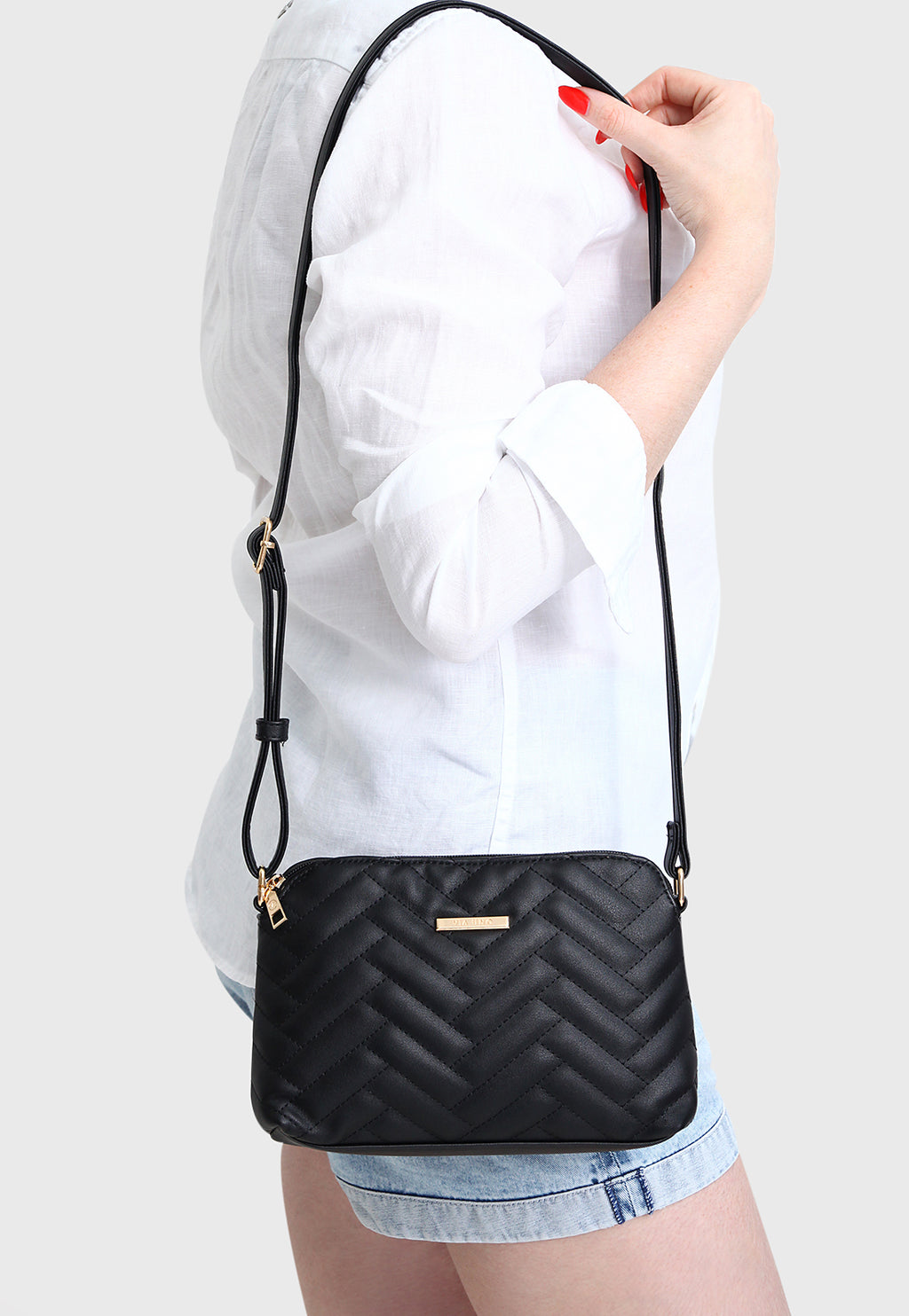 Bolsa Tiracolo RV-VU2578 cor Preto Matelassê