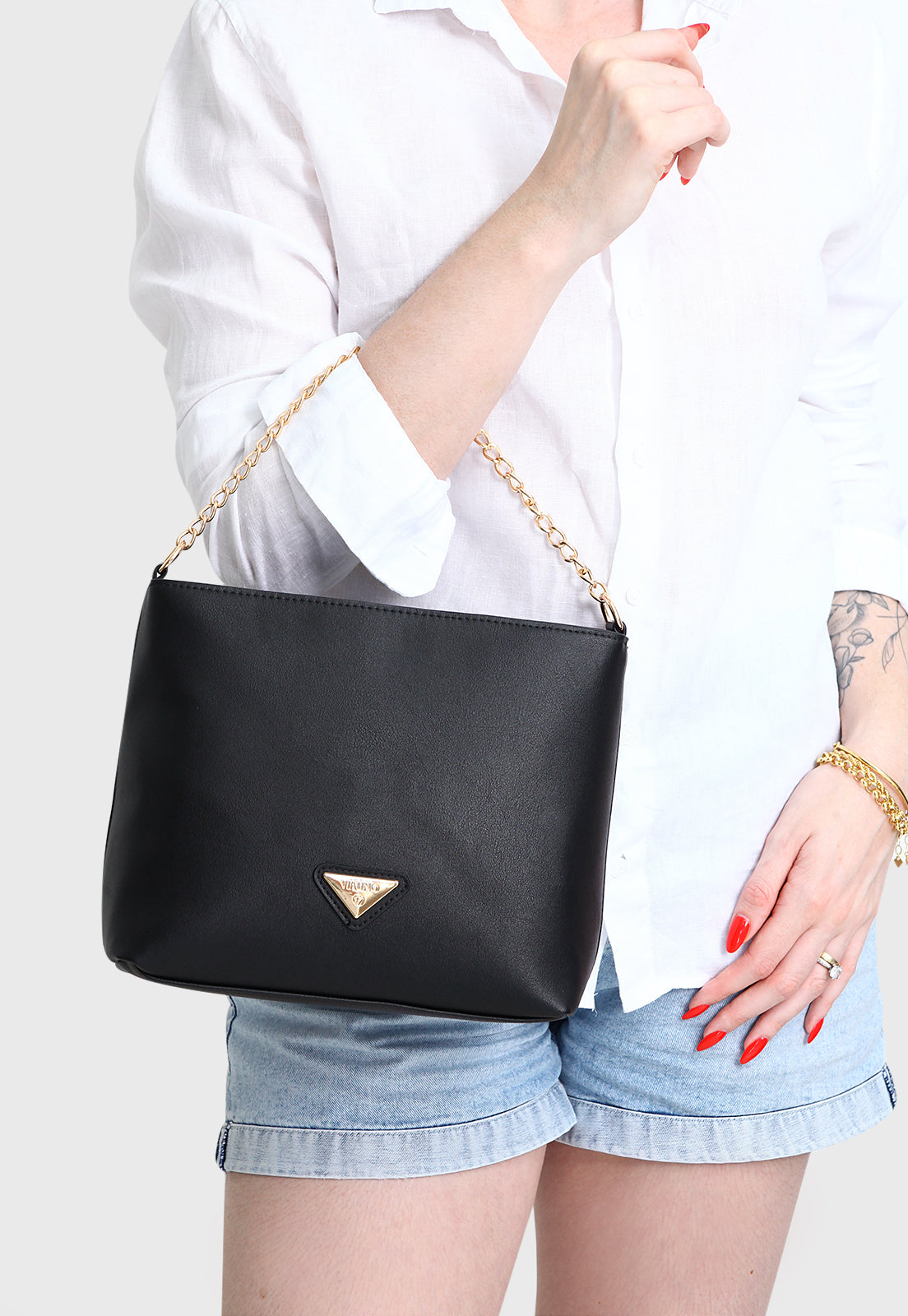 Bolsa Transversal RV-VU2579 cor Preto com Corrente